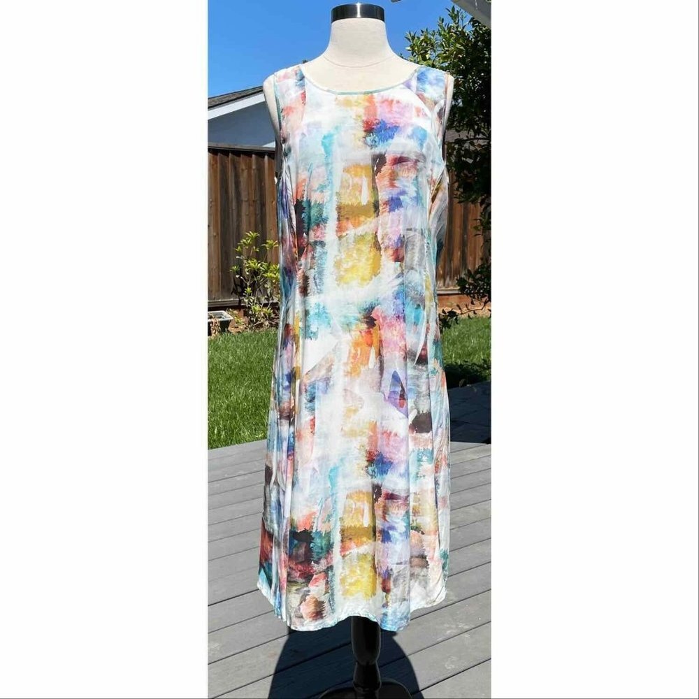 Blue Illusion Brand Glass House Print Shift Dress